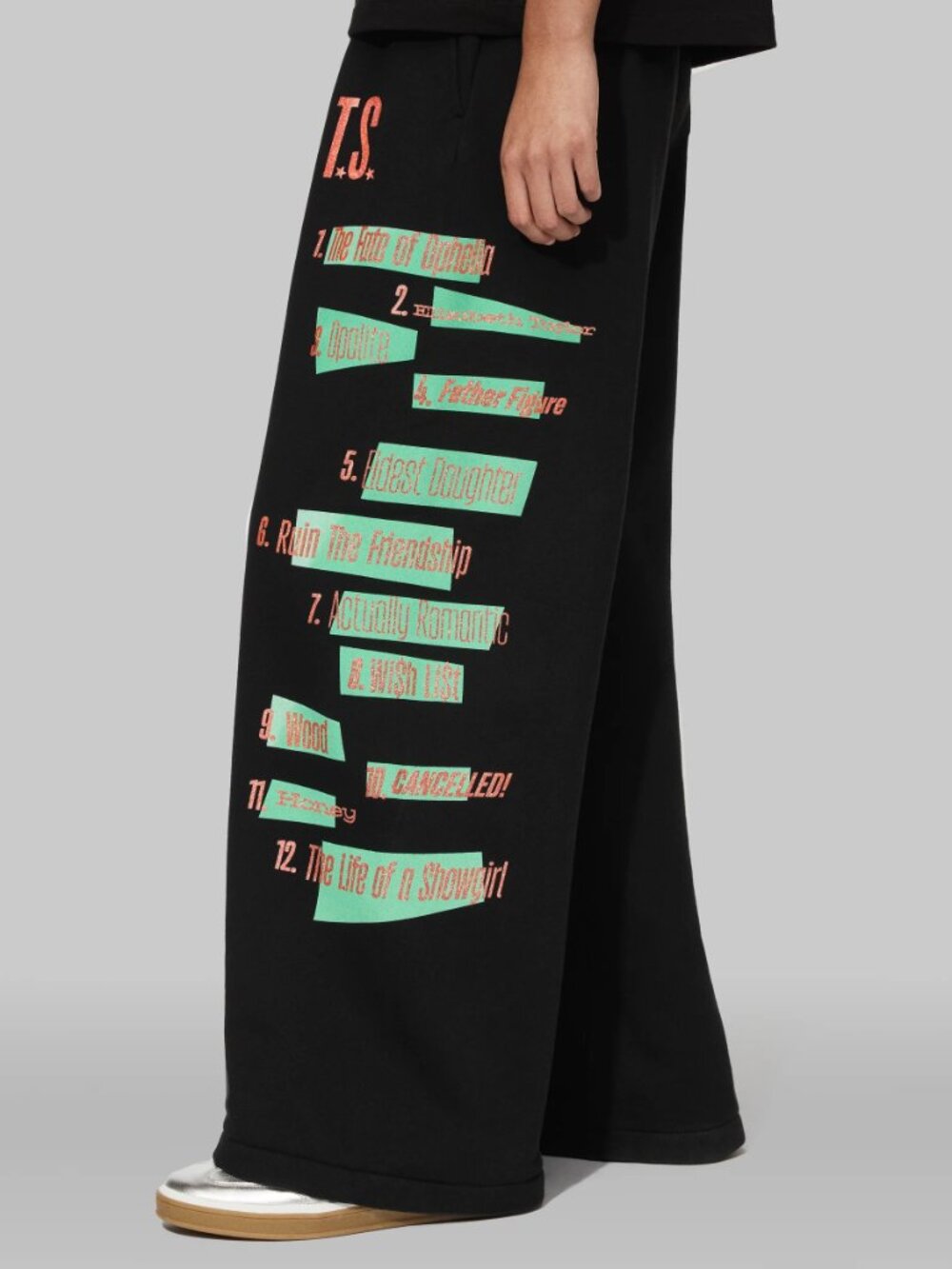 The Life of a Showgirl Tracklist Black Sweatpants Like New Size Large - Picture 2 of 10